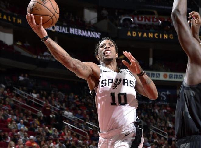 开云体育在线-关于老鹰惊险胜过独行侠，全队表现老辣！的信息