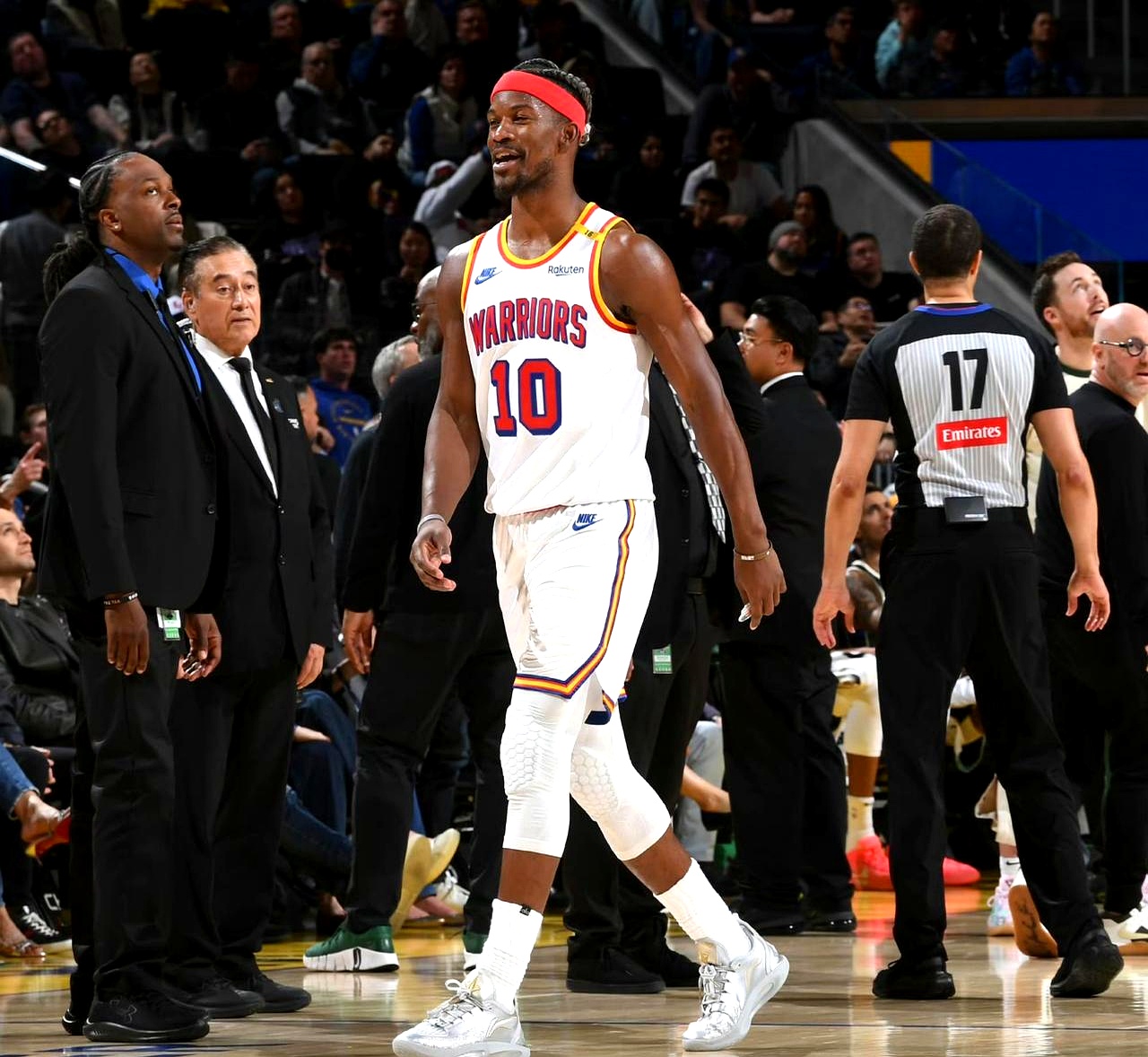 关于雄鹿逆转勇士,双塔组合砍下+的信息 关于雄鹿逆转勇士,双塔组合砍下+的信息