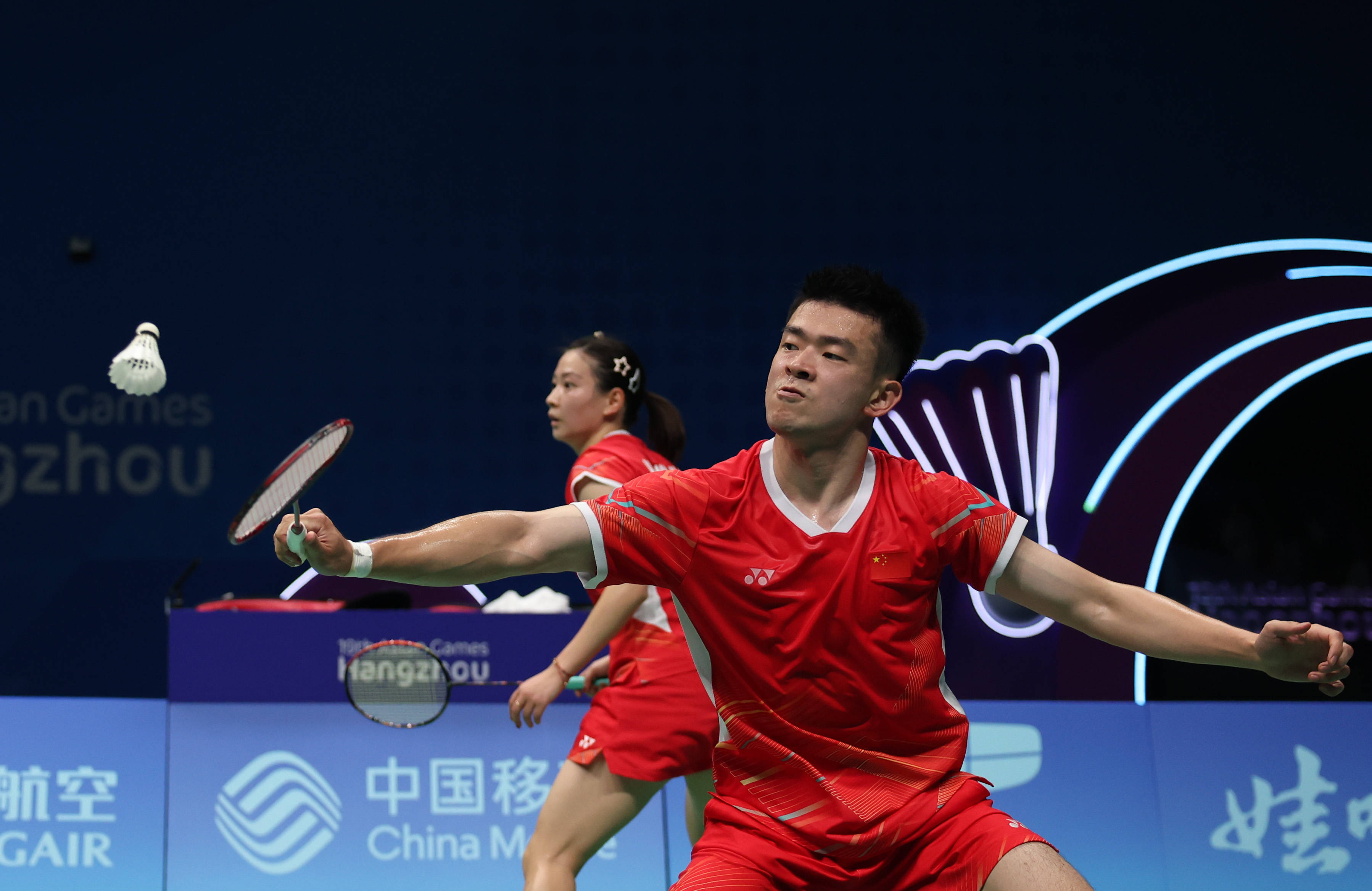 关于羽毛球决赛震撼开打,巅峰对决引爆全场的信息 关于羽毛球决赛震撼开打,巅峰对决引爆全场的信息