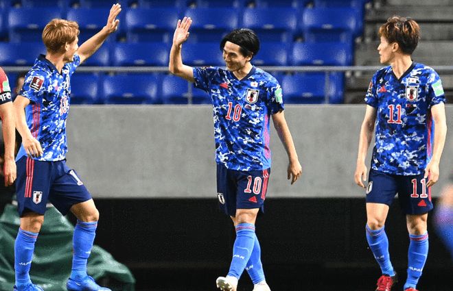 大胜对手实现逆袭，小组出线形势一片明朗