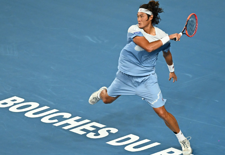 德国逆转马赛，穆勒高光表现