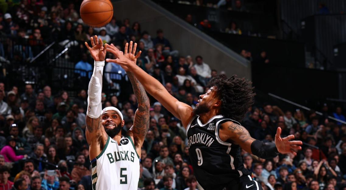 雄鹿横扫热火，詹姆斯高光表现