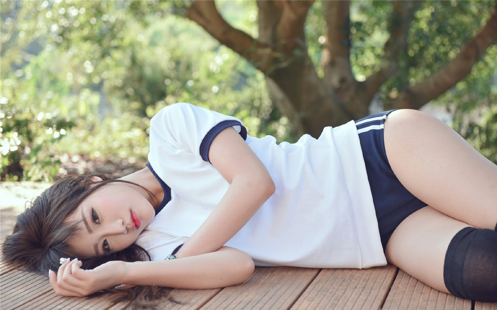 跨界传奇，当橄榄球战场遇见NBA巨星的降临