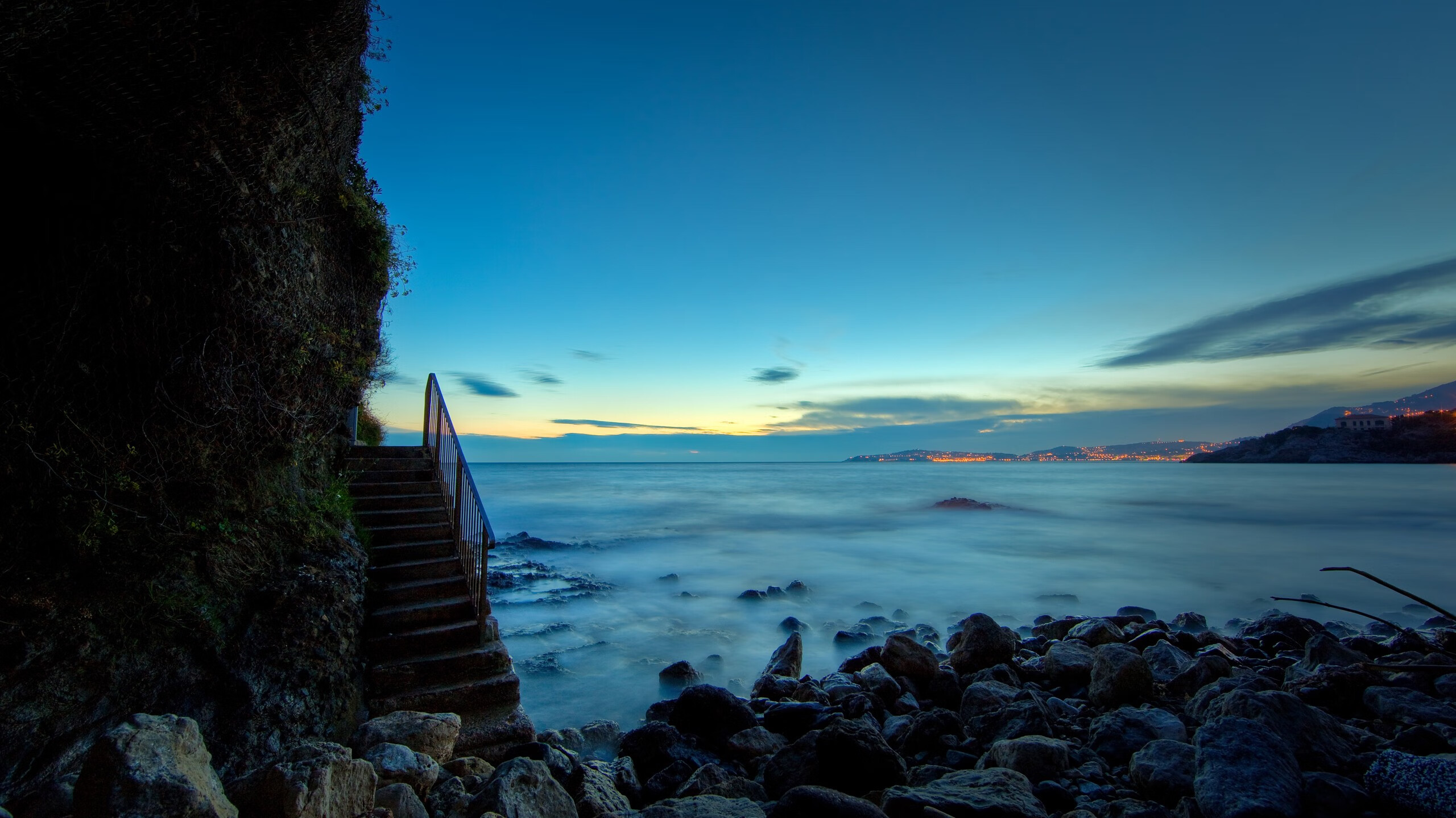巨浪中的孤岛，拉亚用17次扑救为比利亚雷亚尔守住最后尊严